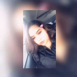 Meet your Posher, Alexandra